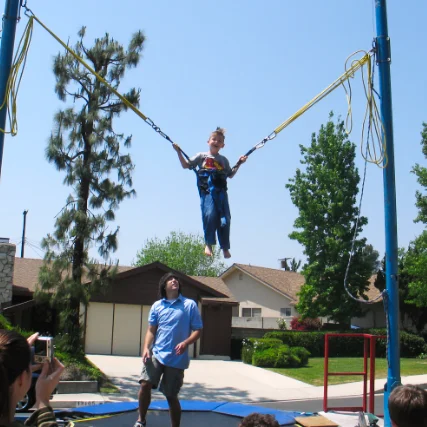 Bounce houses & bungee jumps