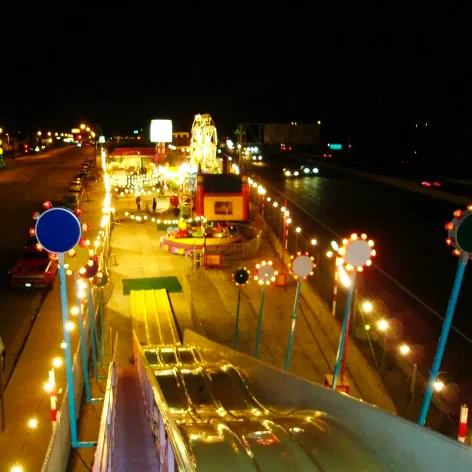 Mechanical attractions