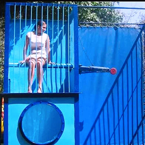 Party & mobile attractions