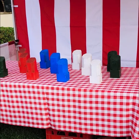 Toss & throw carnival game